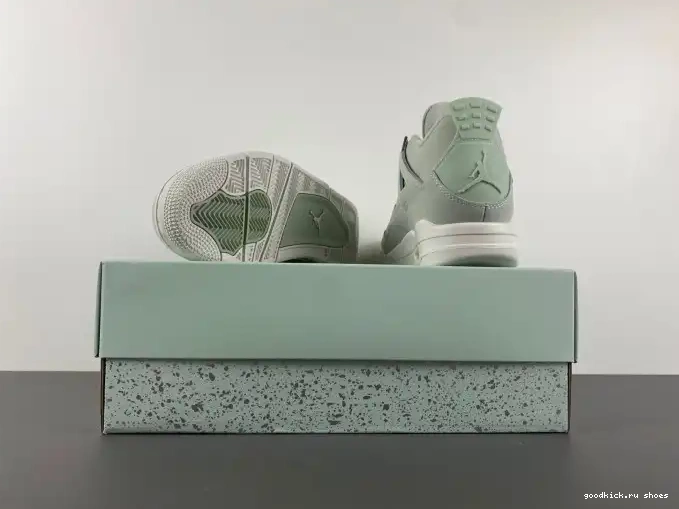 Jordan HV0823-003 Seafoam Air 4 (W) 0426
